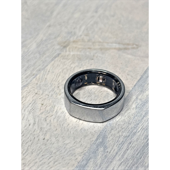 Oura Ring Gen 3 Silver Smart Activity & Sleep Tracker size 13 - Picture 3 of 7